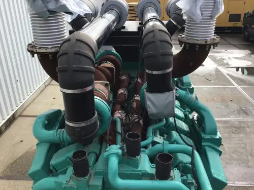 GÉNÉRATEUR CUMMINS QSK60-G9 2813 KVA D'OCCASION - Miniature 5