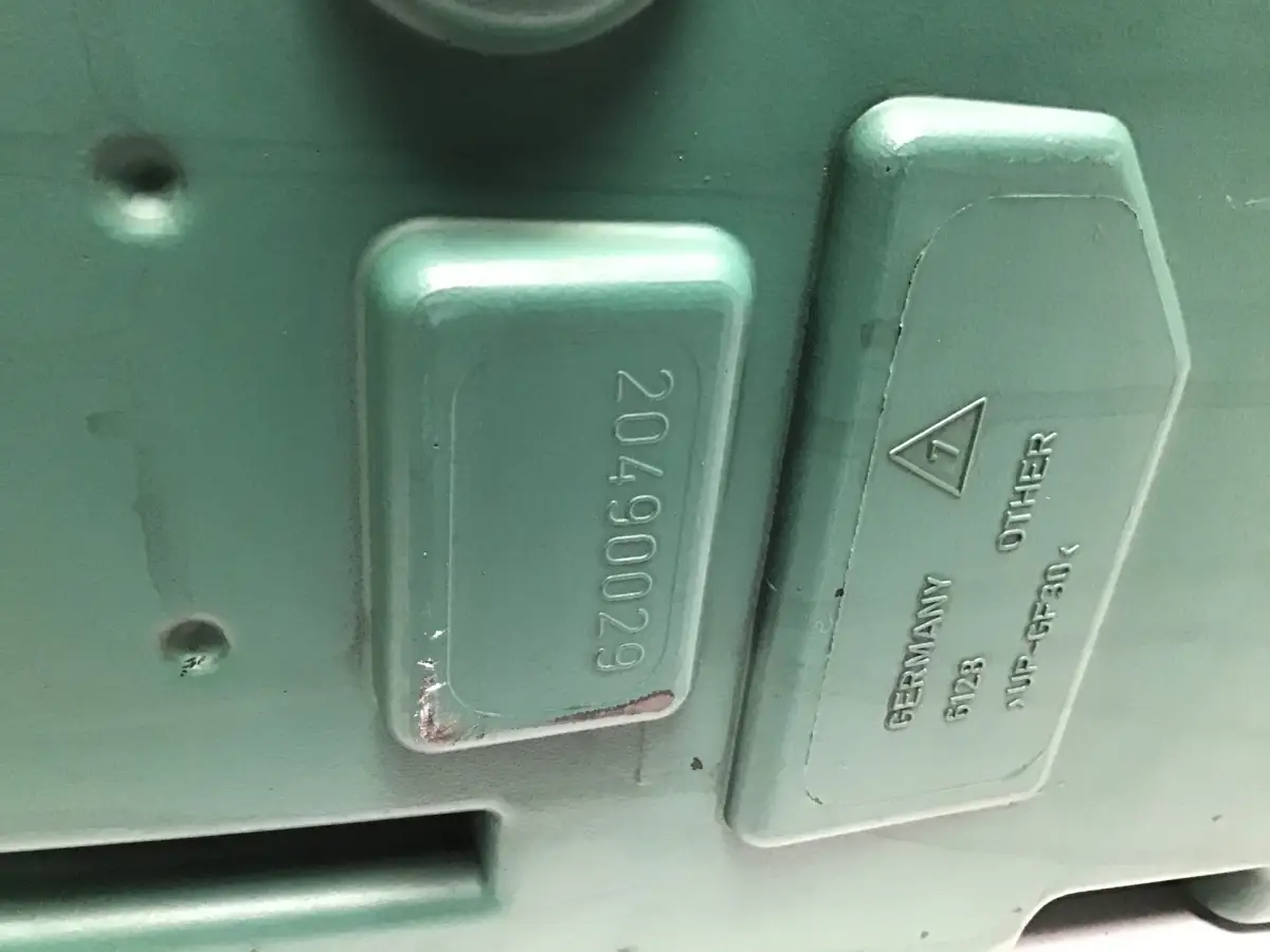 VOLVO PENTA 20490029 USED - Picture 2