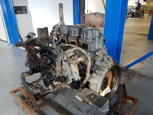 KOMATSU SAA6D140E-6 PIEZAS DEL MOTOR - Imagen miniatura 2