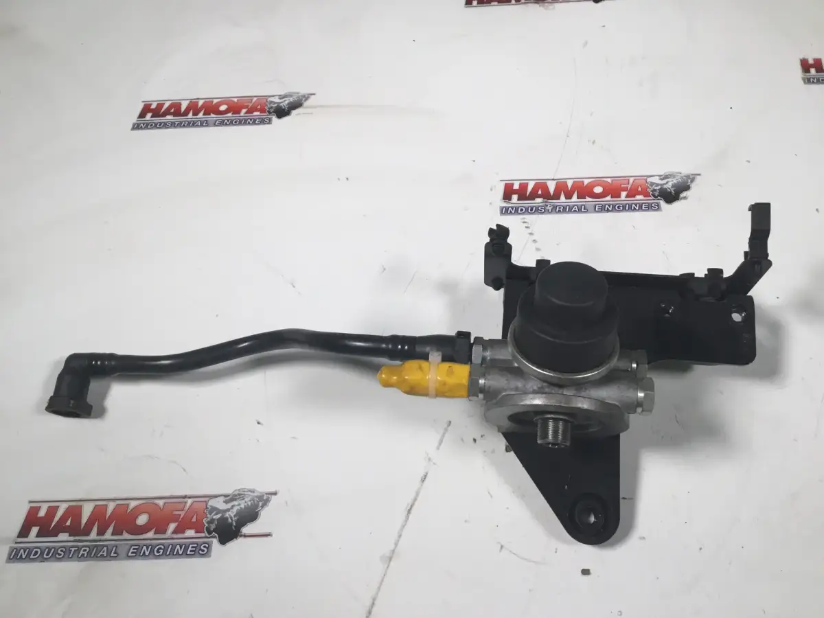 CASA DEL FILTRO DE COMBUSTIBLE PERKINS 2656F068 USADA