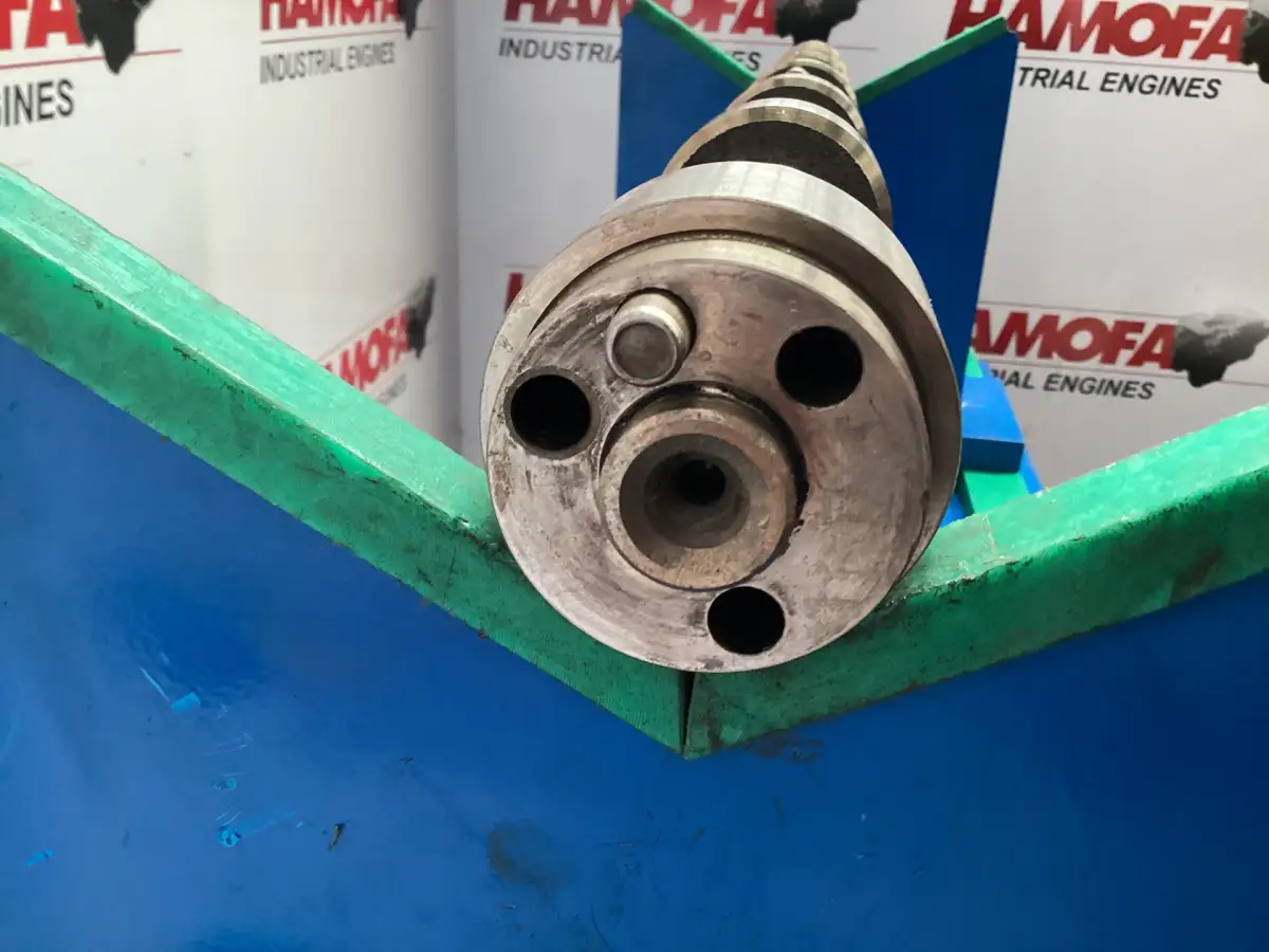 CIGÜEÑAL VOLVO 1545071 USADO - Imagen 5
