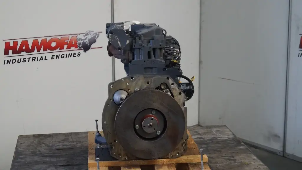 DEUTZ D2011L03 GEBRUIKT - Afbeelding 4