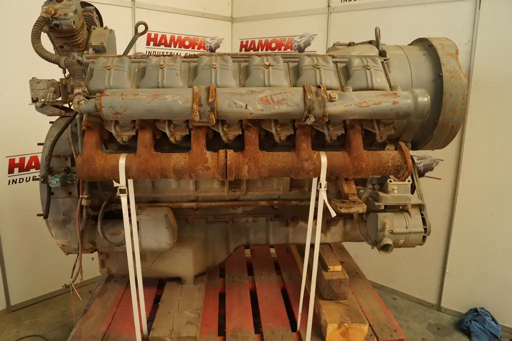 DEUTZ F12L413L Б/У