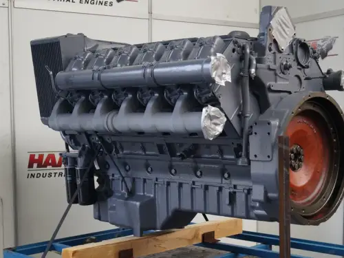 REKONSTRUIERTER DEUTZ F12L513L MOTOR – Vorschaubild 2