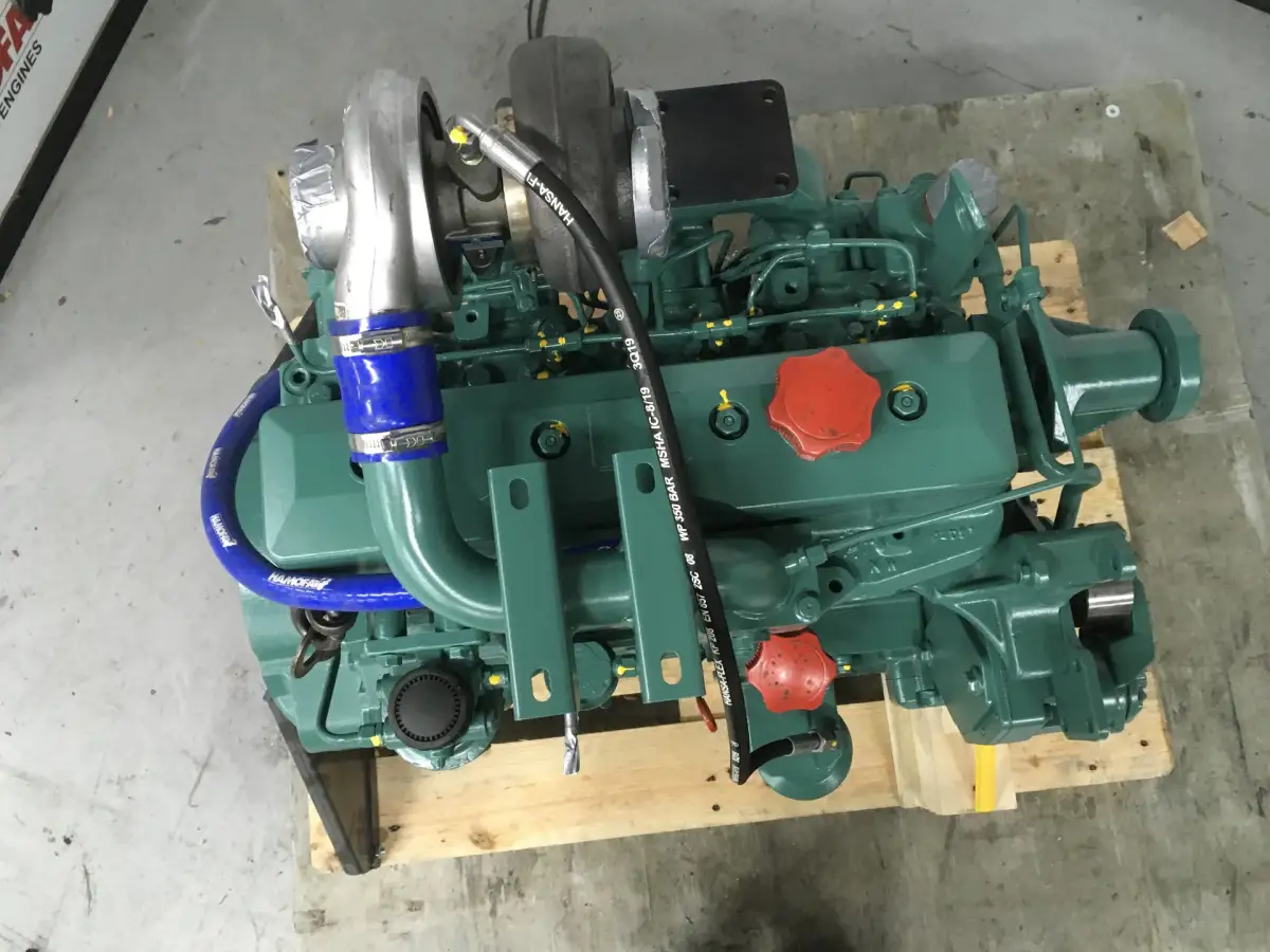 JOHN DEERE 4045TF250 RECONDITIONED - Picture 5
