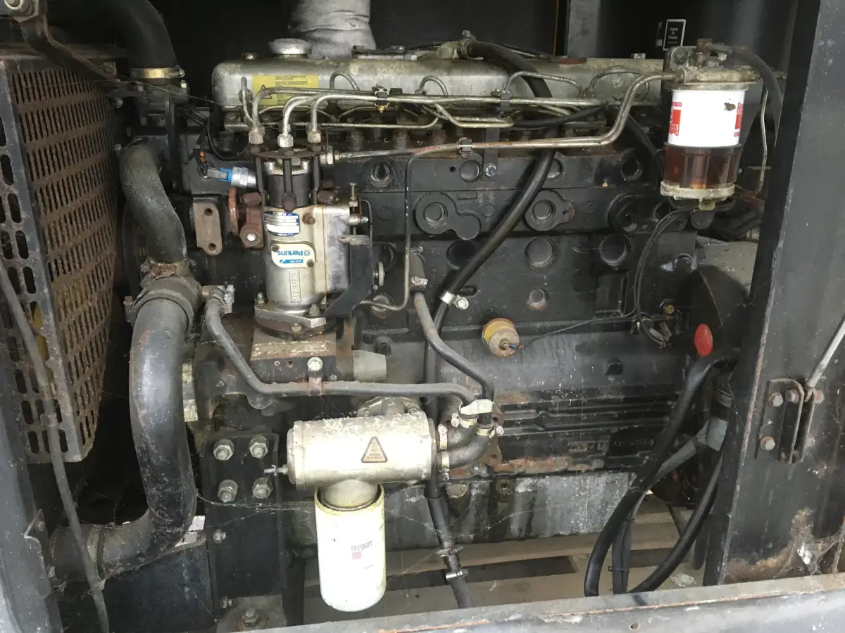 PERKINS T6.354.4 GENERATOR 87 KVA USED - Picture 5