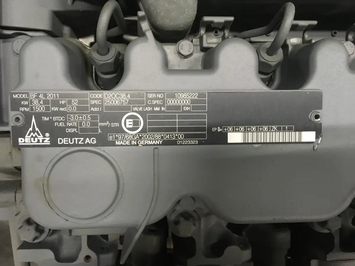 DEUTZ BF4L2011 GENERATOR 40KVA NEW - Picture 6