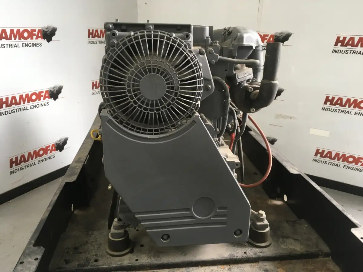 DEUTZ BF4L2011 GENERATOR 40KVA NEW - Picture 4