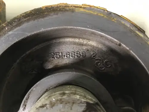 CATERPILLAR OIL FILTER HOUSING 2516668 USED - Thumb image 3