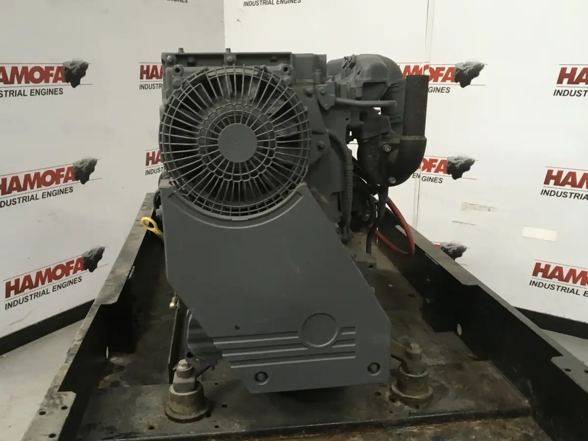 DEUTZ BF4L2011 GENERATOR 40KVA NEU – Bild 4
