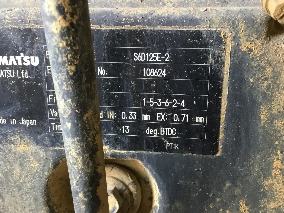KOMATSU S6D125E-2 Б/У - Фото 6