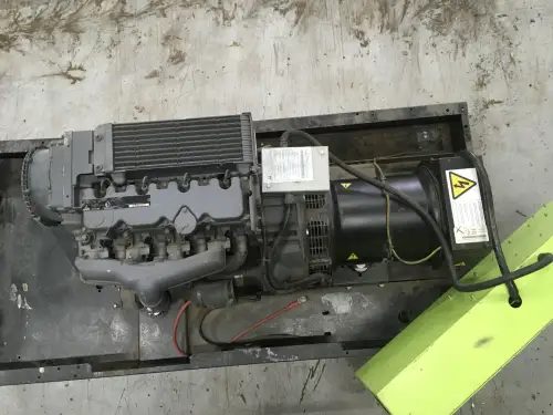 DEUTZ BF4L2011 GENERATOR 40KVA НОВЫЙ - Миниатюра 5