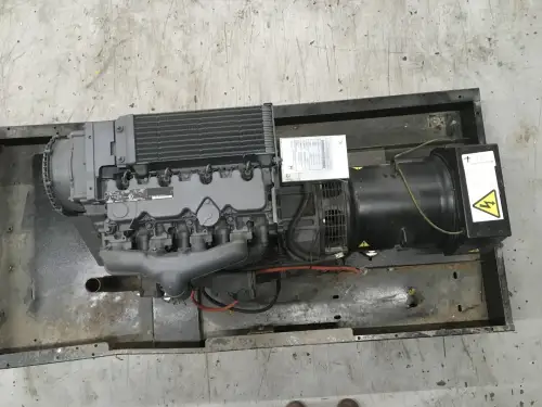 DEUTZ BF4L2011 ГЕНЕРАТОР 40KVA НОВЫЙ - Миниатюра 5