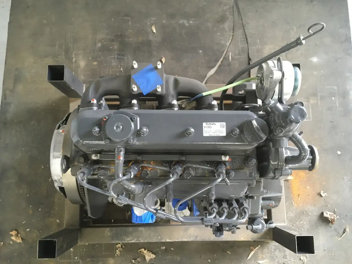 KUBOTA V1305 NUEVO - Imagen 4