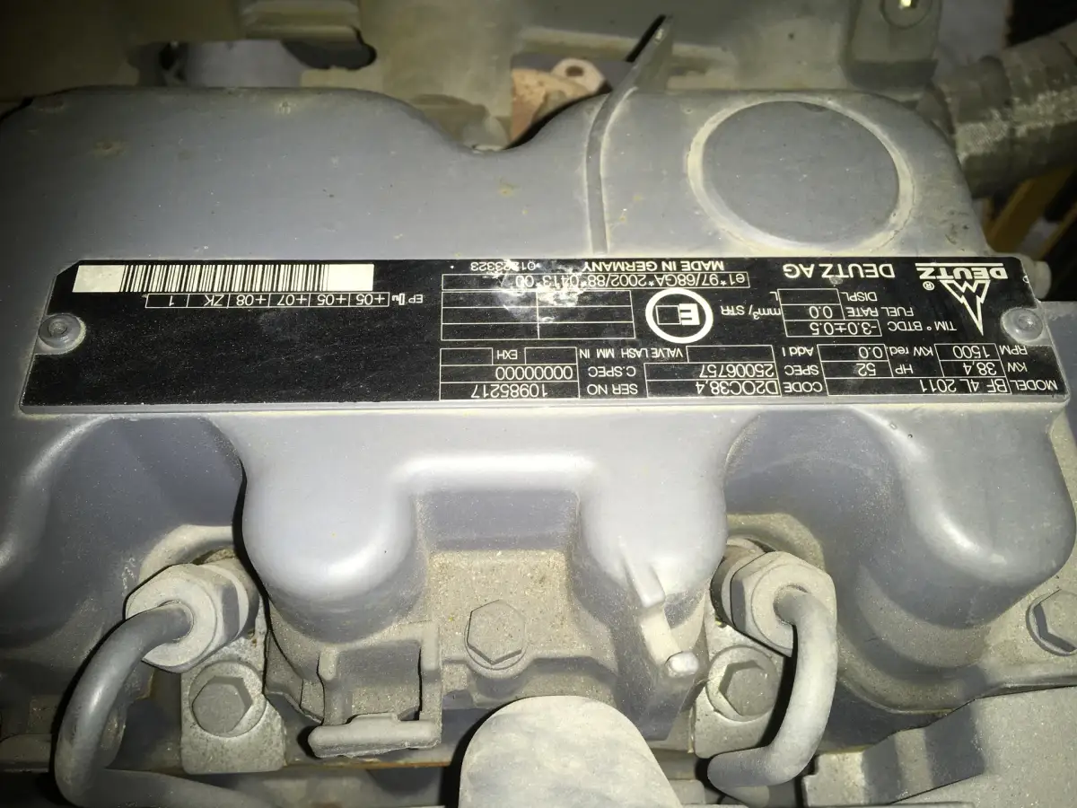 DEUTZ BF4L2011 GENERATOR 40KVA NEW - Picture 9