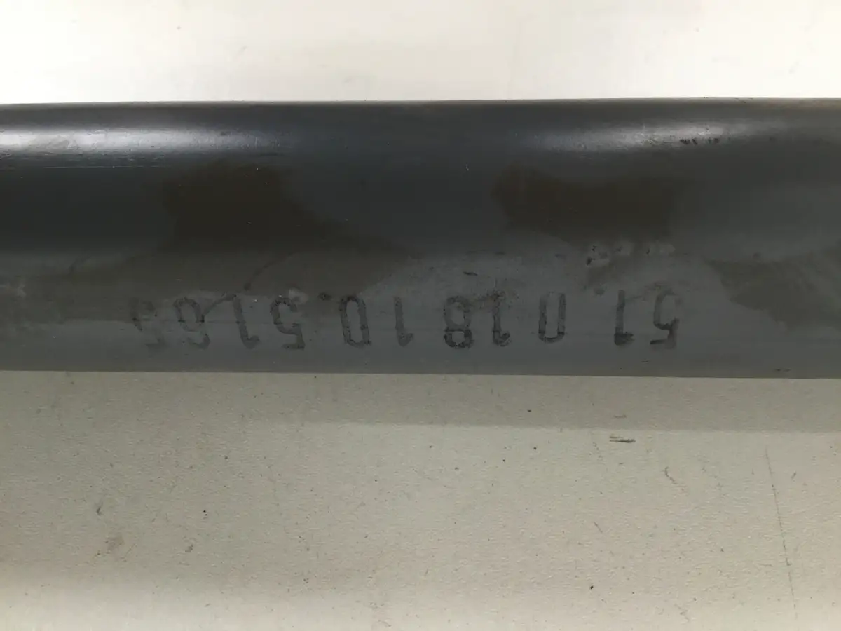 MAN OIL PIPE 51018105165 USED - Picture 2