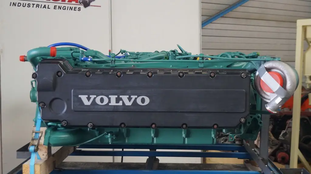 VOLVO DH12E380 RECONDITIONED - Picture 2