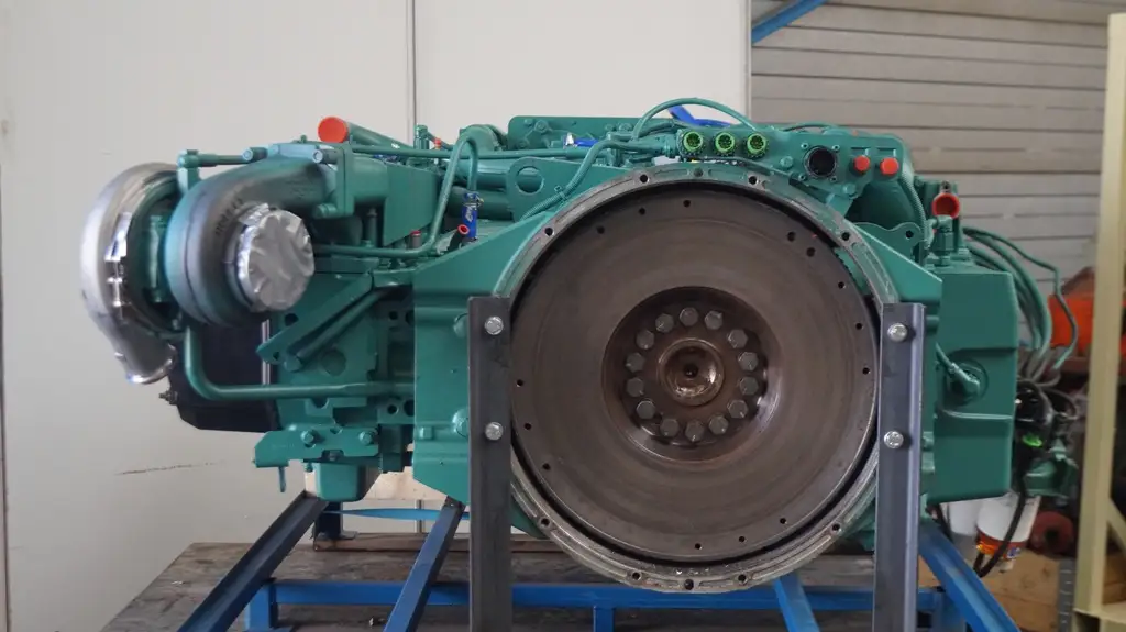 VOLVO DH12E380 RECONDITIONED - Picture 4