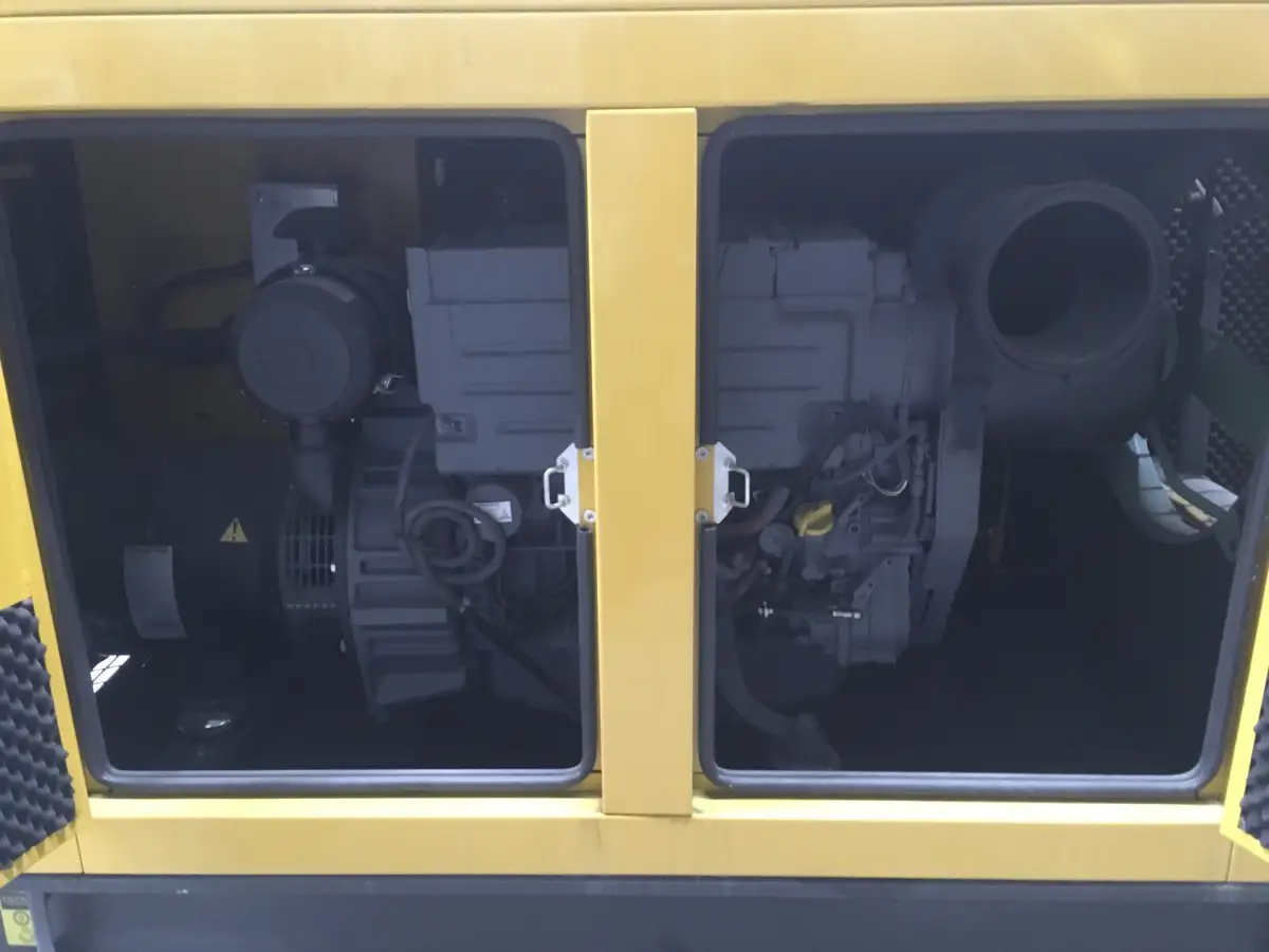 DEUTZ BF4L2011 GENERATOR 40KVA NIEUW - Afbeelding 7