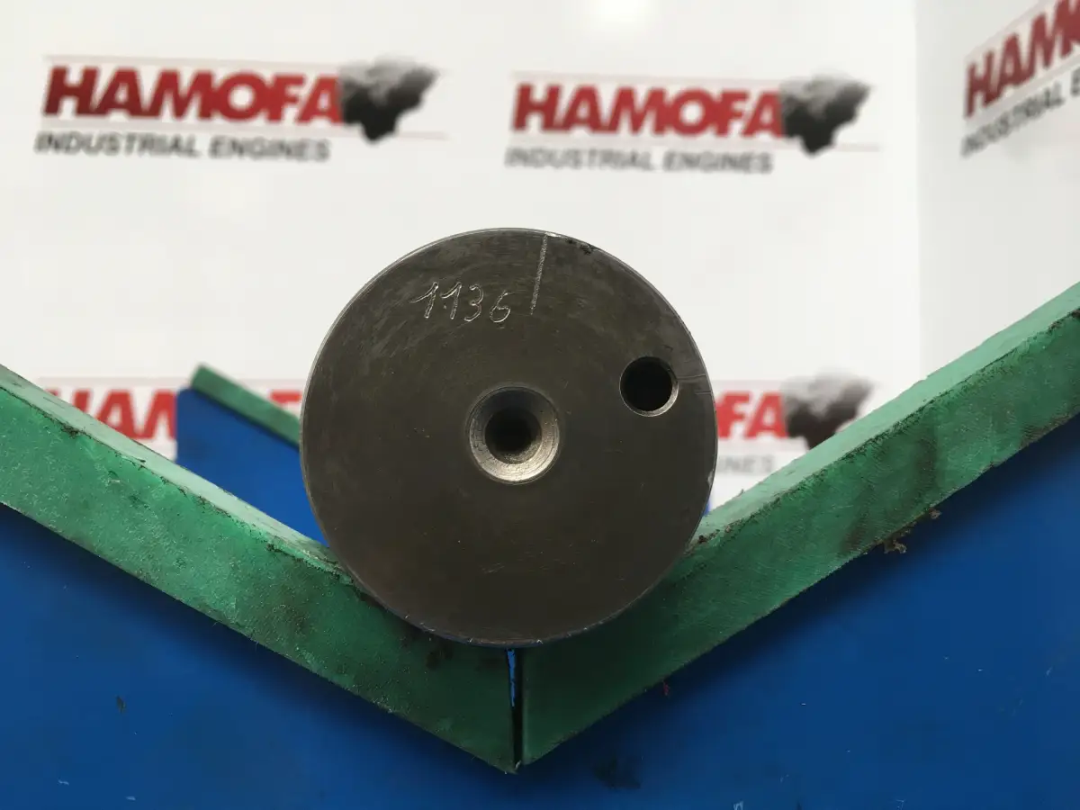 DEUTZ CAMSHAFT 04513678 USED - Picture 3