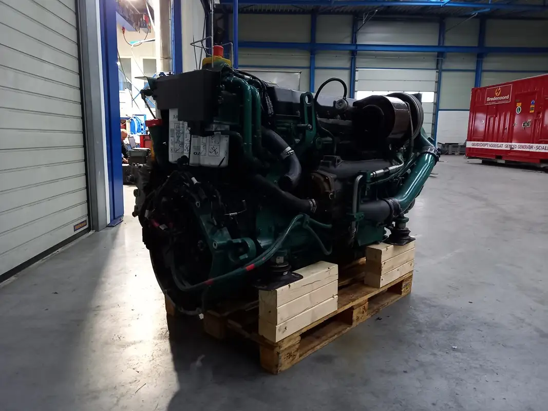 VOLVO PENTA D11-MP USED - Picture 3