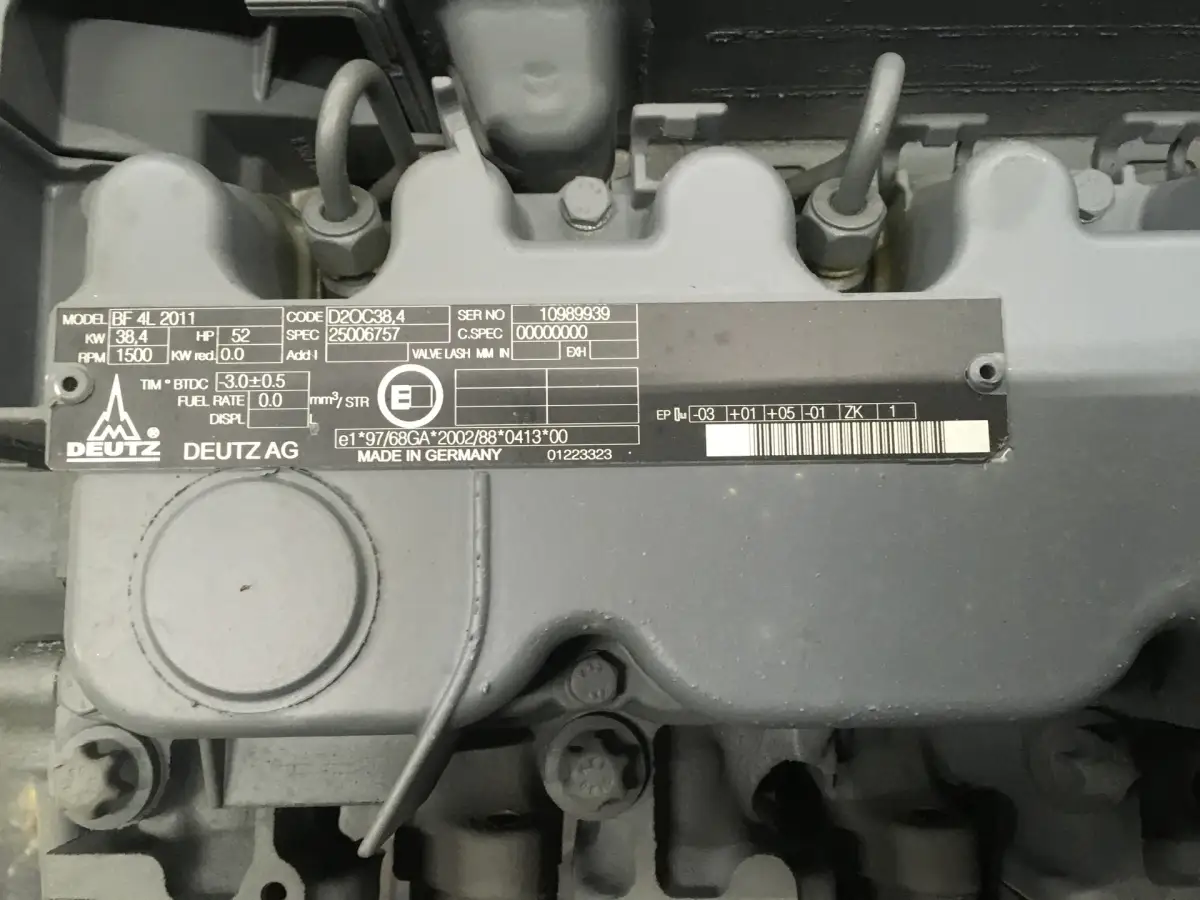 DEUTZ BF4L2011 GENERATOR 40KVA NEU – Bild 7
