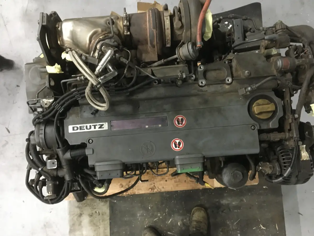 RECONDITIONED DEUTZ TCD6.1 L06 ENGINE - Picture 5