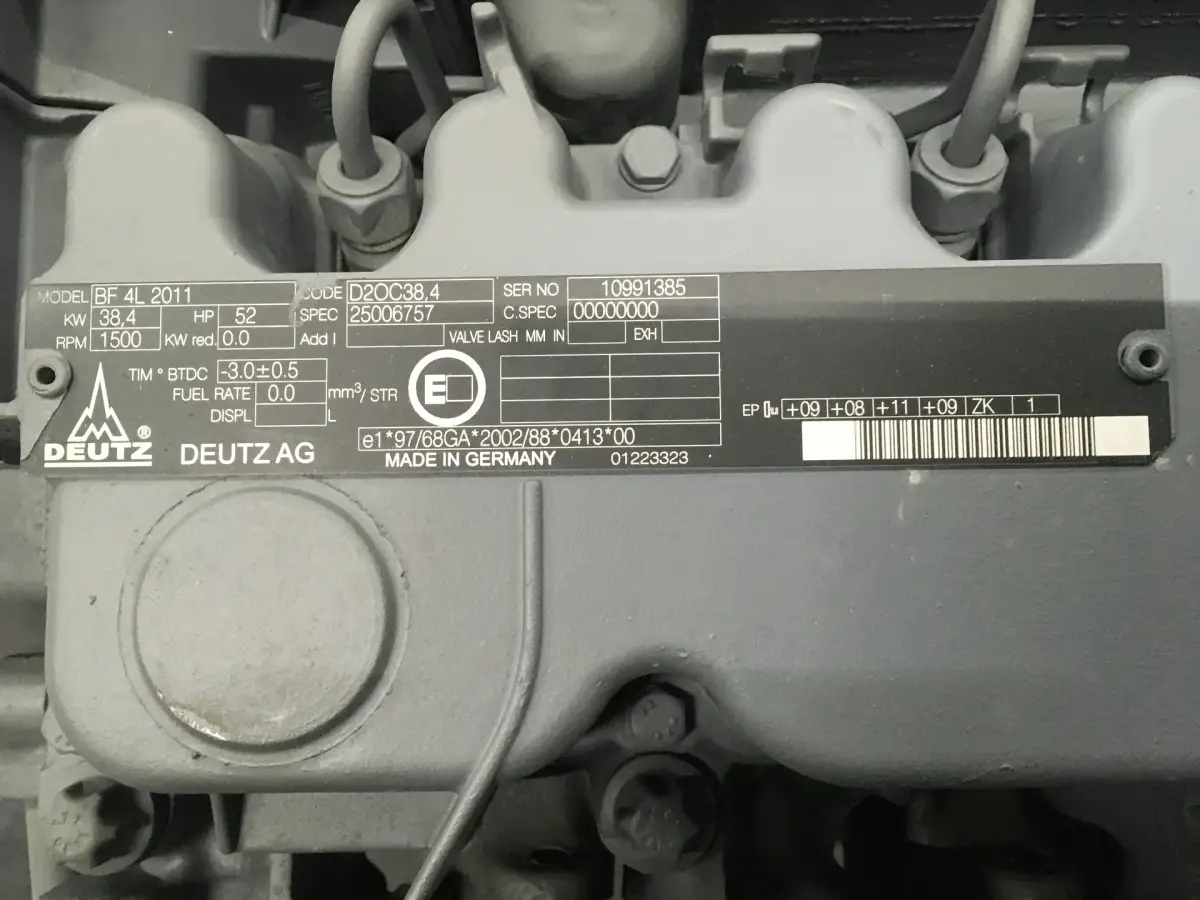 DEUTZ BF4L2011 GENERATOR 40KVA NEW - Picture 6