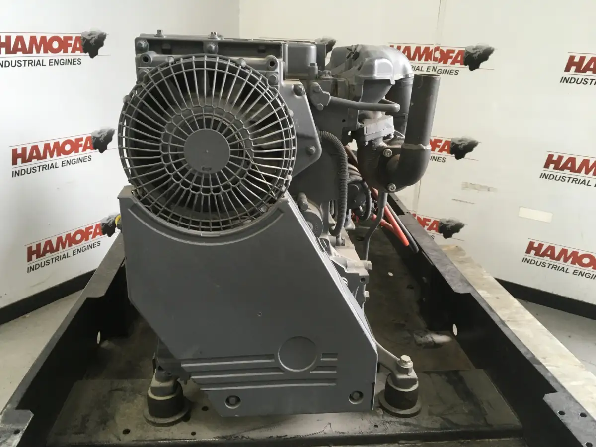 DEUTZ BF4L2011 GENERATOR 40KVA NIEUW - Afbeelding 3